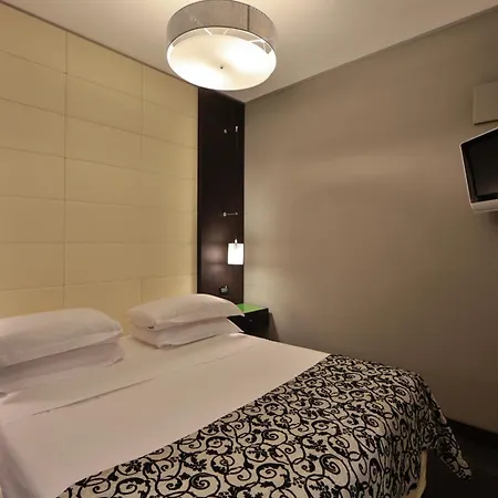 Hotel Western Cinemusic