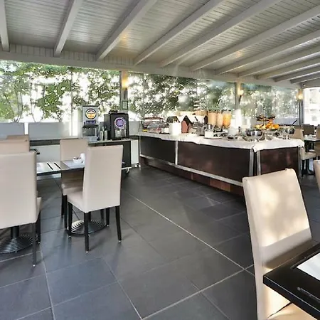 Western Cinemusic Hotel Rzym