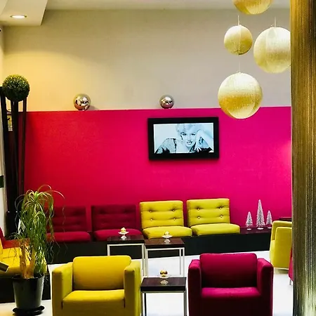 Western Cinemusic Hotel Rzym