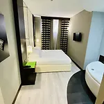 Western Cinemusic Hotel Rzym